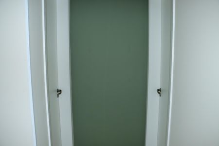 Corredor de apartamento para alugar com 2 quartos, 49m² em Jardim dos Ipes, Cotia