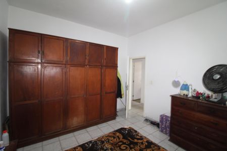 Quarto 1 de casa para alugar com 2 quartos, 80m² em Vila Vitorio Mazzei, São Paulo