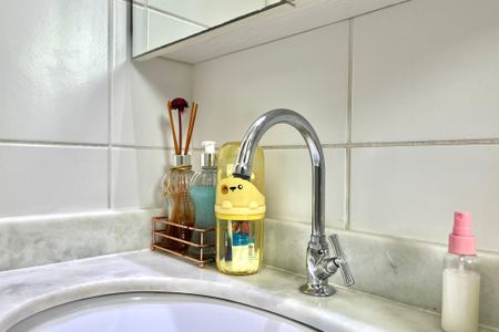 Apartamento à venda com 59m², 2 quartos e 1 vagaBanheiro Corredor