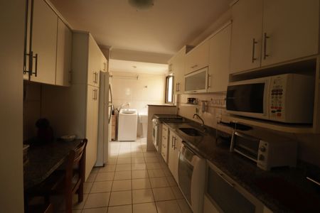 Apartamento à venda com 95m², 3 quartos e 1 vaga Apartamento à venda com 95m², 3 quartos e 1 vagaCozinha