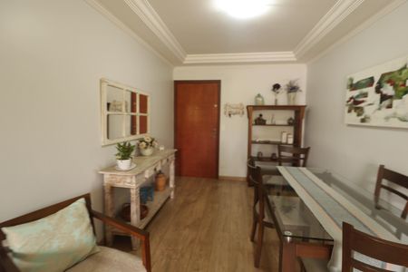 Apartamento à venda com 95m², 3 quartos e 1 vaga Apartamento à venda com 95m², 3 quartos e 1 vagaSala