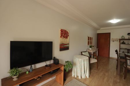 Apartamento à venda com 95m², 3 quartos e 1 vaga Apartamento à venda com 95m², 3 quartos e 1 vagaSala
