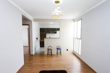 Sala de apartamento para alugar com 2 quartos, 46m² em Califórnia, Contagem