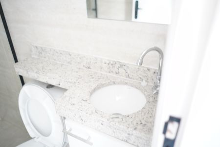 Apartamento para alugar com 40m², 2 quartos e sem vagaBanheiro