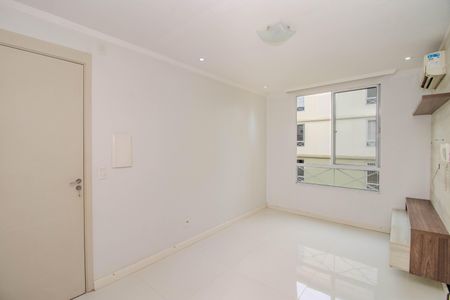 Sala de apartamento à venda com 2 quartos, 43m² em Rubem Berta, Porto Alegre
