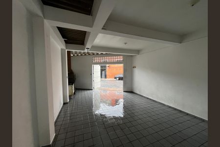 Casa à venda com 220m², 3 quartos e 4 vagasÁrea gourmet