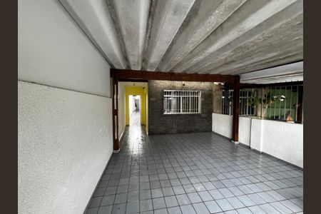 Casa à venda com 220m², 3 quartos e 4 vagasGaragem