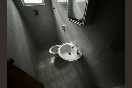 Casa à venda com 220m², 3 quartos e 4 vagasBanheiro