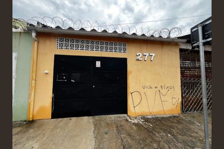 Casa à venda com 220m², 3 quartos e 4 vagasFachada