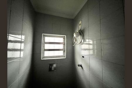 Casa à venda com 220m², 3 quartos e 4 vagasBanheiro