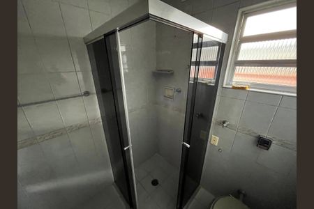 Casa à venda com 220m², 3 quartos e 4 vagasBanheiro da Suíte