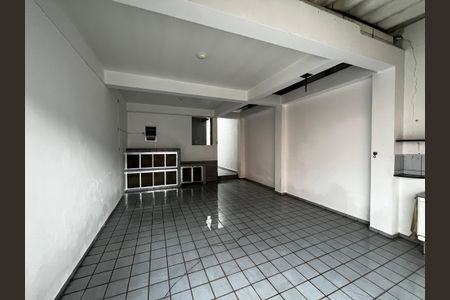 Casa à venda com 220m², 3 quartos e 4 vagasÁrea gourmet