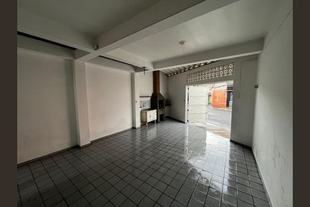 Casa à venda com 220m², 3 quartos e 4 vagasÁrea gourmet