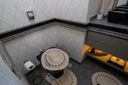 Apartamento para alugar com 264m², 5 quartos e 2 vagas Apartamento para alugar com 264m², 5 quartos e 2 vagasLavabo