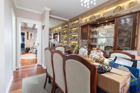 Apartamento para alugar com 264m², 5 quartos e 2 vagas Apartamento para alugar com 264m², 5 quartos e 2 vagasSala de Jantar