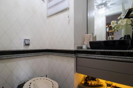 Apartamento para alugar com 264m², 5 quartos e 2 vagas Apartamento para alugar com 264m², 5 quartos e 2 vagasLavabo