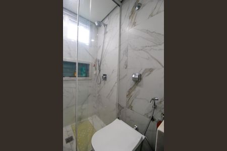 Apartamento para alugar com 264m², 5 quartos e 2 vagas Apartamento para alugar com 264m², 5 quartos e 2 vagasDetalhe do banheiro