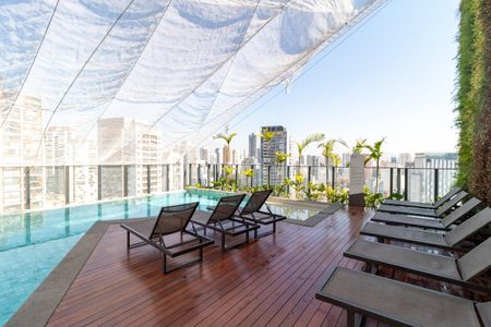 Studio à venda com 25m², 1 quarto e sem vagaÁrea comum - Piscina