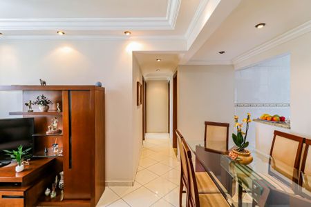 Apartamento à venda com 70m², 3 quartos e 1 vaga Apartamento à venda com 70m², 3 quartos e 1 vagaSala