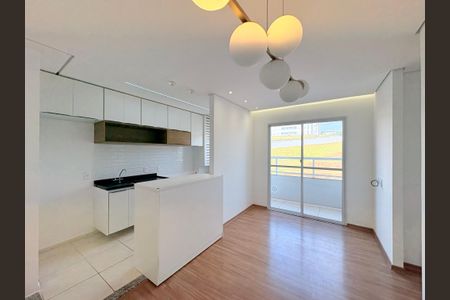 Sala/Cozinha de apartamento para alugar com 3 quartos, 54m² em Vila Rio Branco, Jundiaí