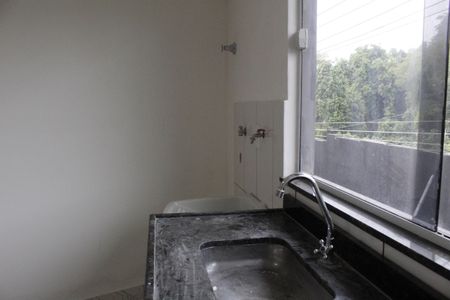 Apartamento para alugar com 50m², 2 quartos e sem vagaCozinha e Área de Serviço