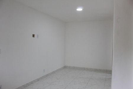 Sala de apartamento para alugar com 2 quartos, 50m² em Tanque, Rio de Janeiro
