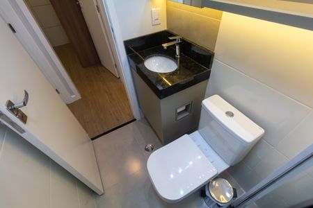 Apartamento para alugar com 38m², 2 quartos e sem vaga Apartamento para alugar com 38m², 2 quartos e sem vagaBanheiro