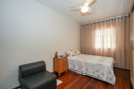 Casa à venda com 190m², 3 quartos e 2 vagasQuarto 1