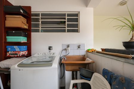 Casa à venda com 190m², 3 quartos e 2 vagasÁrea de Serviço