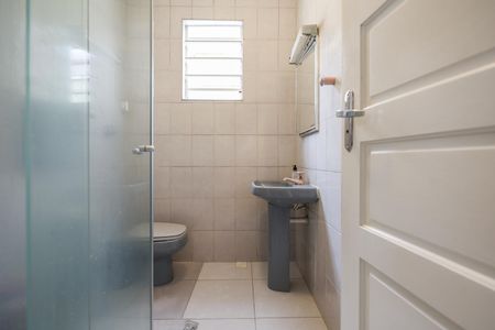 Casa à venda com 190m², 3 quartos e 2 vagasBanheiro