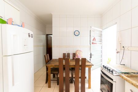 Casa à venda com 125m², 2 quartos e 2 vagasCozinha