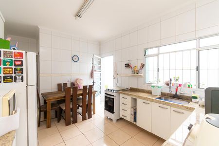 Casa à venda com 125m², 2 quartos e 2 vagasCozinha