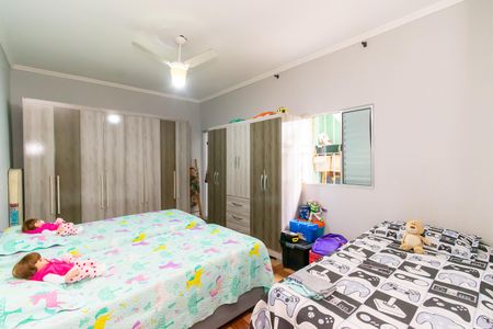 Casa à venda com 125m², 2 quartos e 2 vagasSuíte