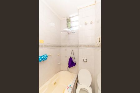 Casa à venda com 125m², 2 quartos e 2 vagasBanheiro da Suíte