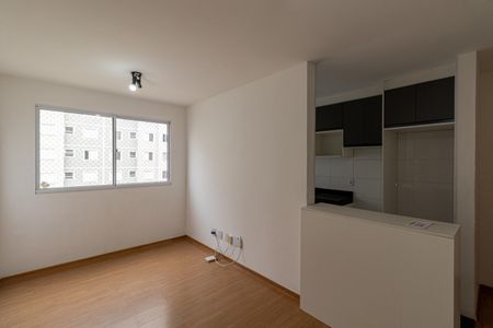 Sala/Cozinha/Área de Serviço  de apartamento para alugar com 2 quartos, 43m² em Colônia (zona Leste), São Paulo