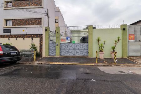 Casa de condomínio à venda com 70m², 2 quartos e 1 vagaFachada
