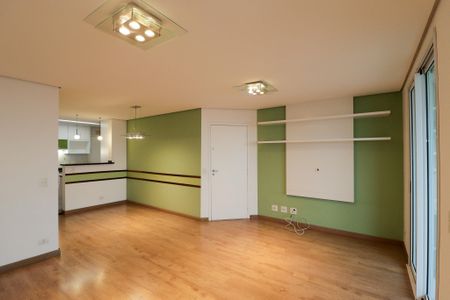 Sala de apartamento para alugar com 3 quartos, 95m² em Vila Romero, São Paulo
