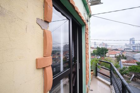 Casa à venda com 245m², 2 quartos e 2 vagas Casa à venda com 245m², 2 quartos e 2 vagasVaranda da Sala