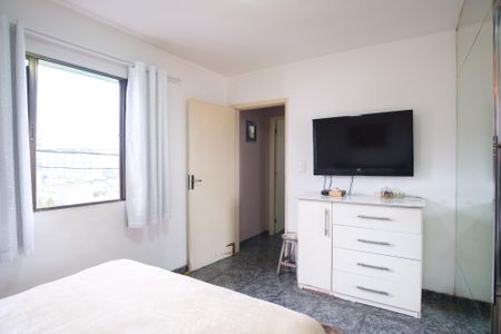 Casa à venda com 245m², 2 quartos e 2 vagas Casa à venda com 245m², 2 quartos e 2 vagasSuíte