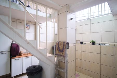 Casa à venda com 245m², 2 quartos e 2 vagas Casa à venda com 245m², 2 quartos e 2 vagasÁrea de Serviço