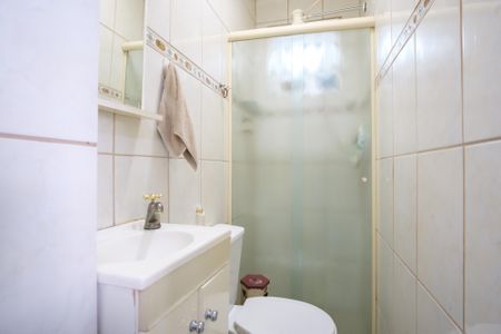 Casa à venda com 245m², 2 quartos e 2 vagas Casa à venda com 245m², 2 quartos e 2 vagasBanheiro