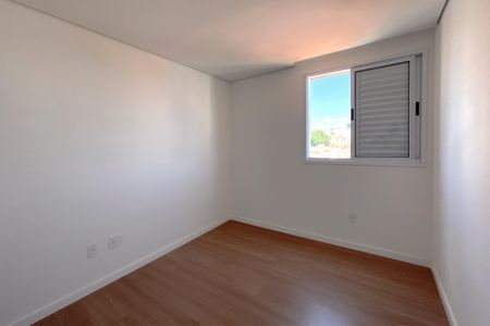 Apartamento à venda com 163m², 3 quartos e 3 vagas Apartamento à venda com 163m², 3 quartos e 3 vagasQuarto 2