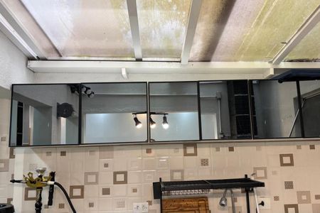 Apartamento à venda com 37m², 2 quartos e 1 vagaÁrea de serviço/cozinha 