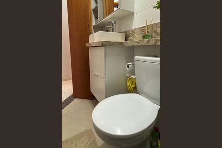 Apartamento à venda com 37m², 2 quartos e 1 vagaBanheiro 