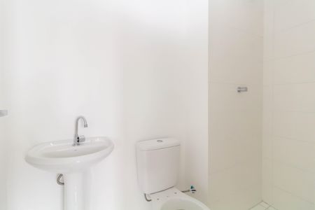 Apartamento para alugar com 32m², 2 quartos e sem vaga Apartamento para alugar com 32m², 2 quartos e sem vagaBanheiro