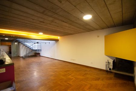 Sala de casa para alugar com 4 quartos, 300m² em Jardim Paulistano, São Paulo