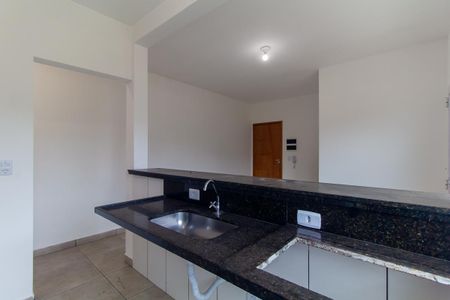 Cozinha de apartamento para alugar com 1 quarto, 70m² em Cidade Continental, São Paulo