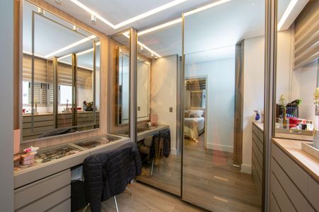 Apartamento à venda com 75m², 2 quartos e 1 vagaCLOSET