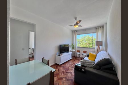 Sala de apartamento à venda com 2 quartos, 58m² em Barra da Tijuca, Rio de Janeiro
