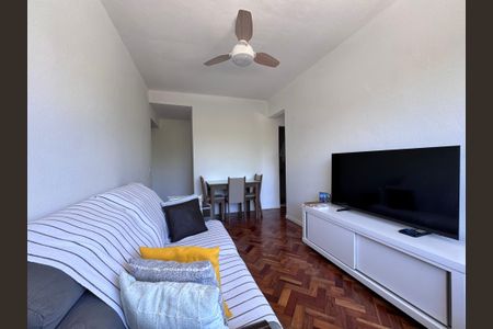 Sala de apartamento à venda com 2 quartos, 58m² em Barra da Tijuca, Rio de Janeiro